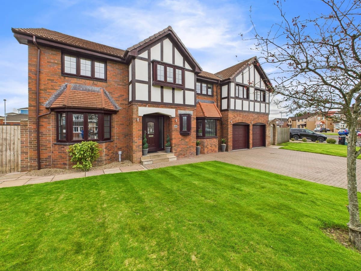 Glen Farrar Way, Kilmarnock, KA2 0LP