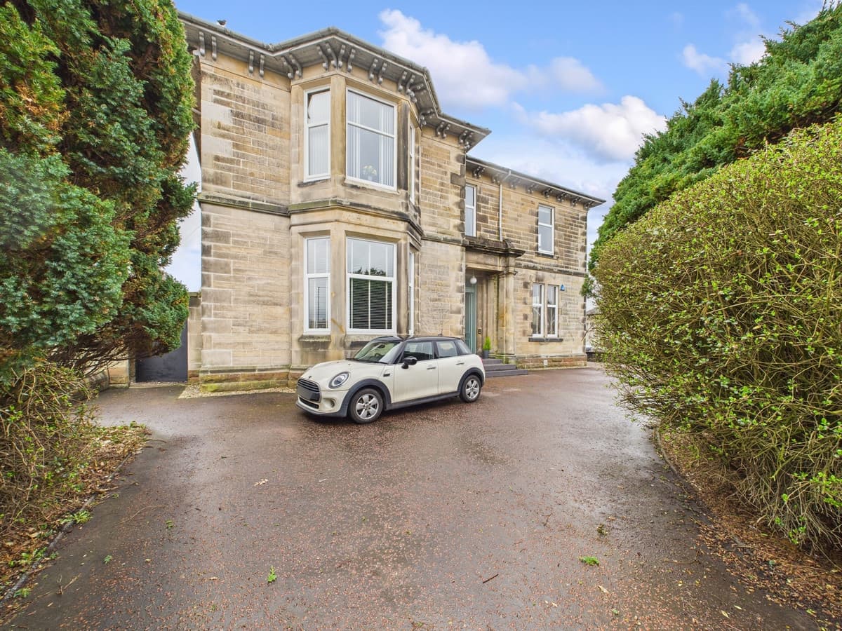 Dundonald Road, East Ayrshire, Kilmarnock, KA1 1RZ