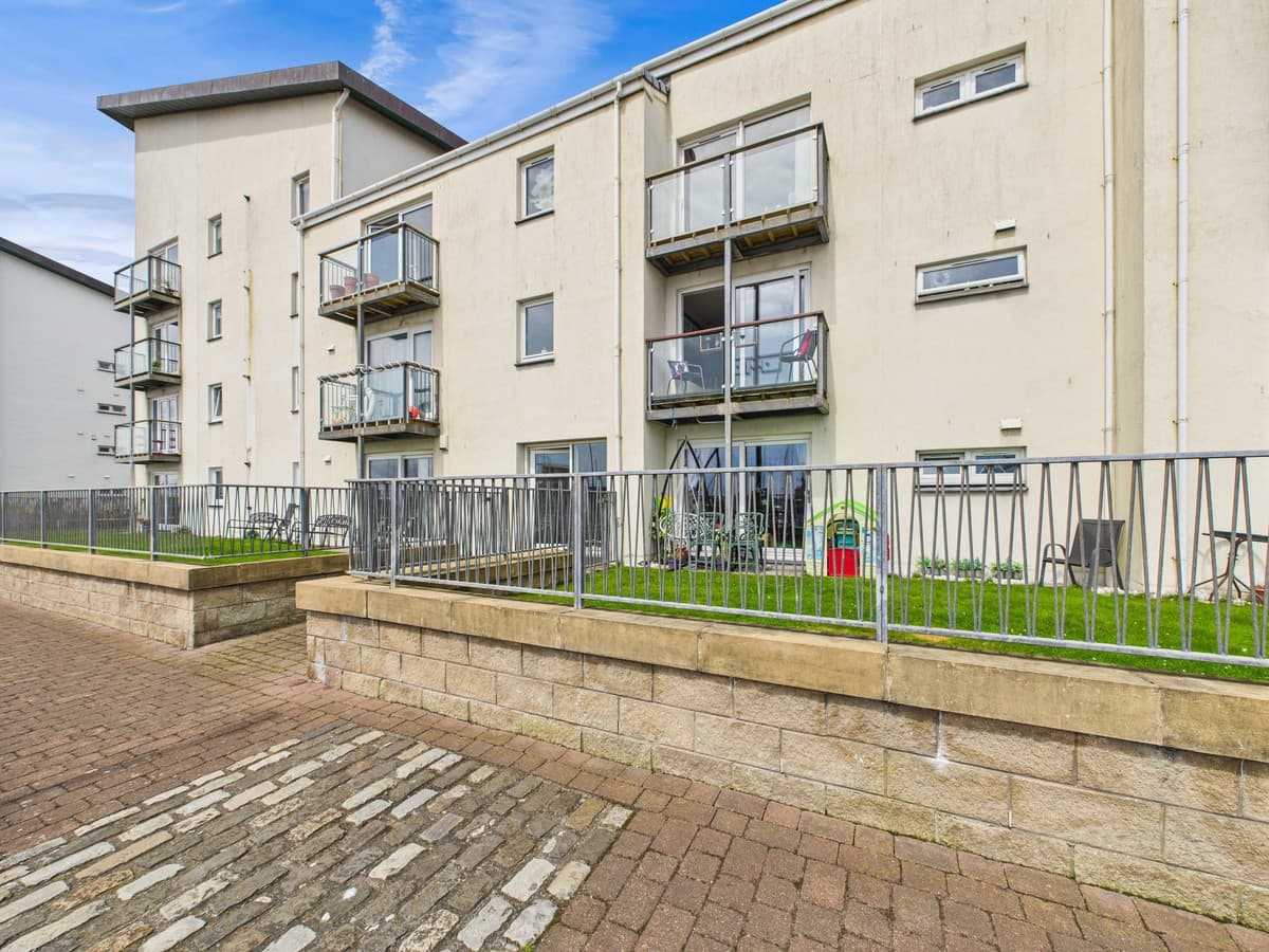 Mariners View, North Ayrshire, Ardrossan, KA22 8BH