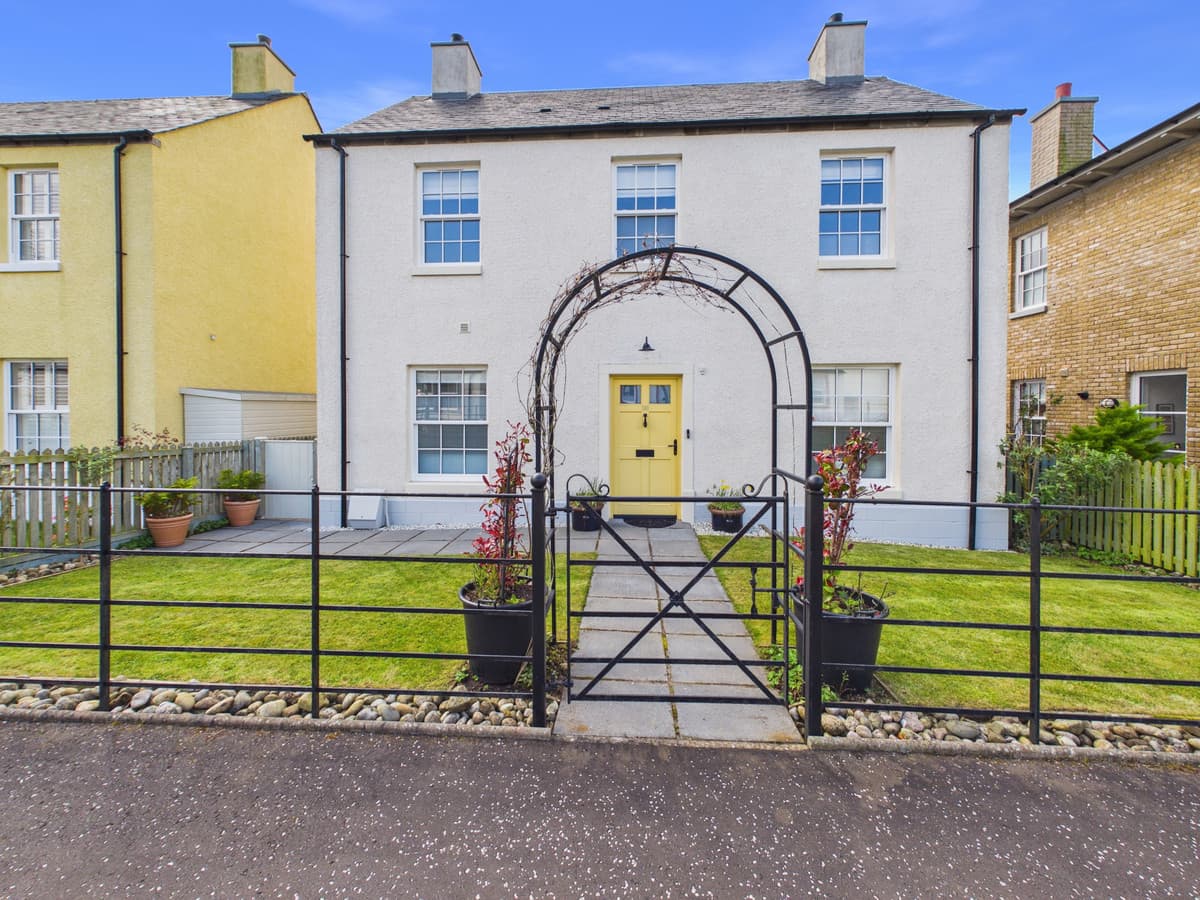 Caora Way, North Ayrshire, Seamill, KA23 9FE