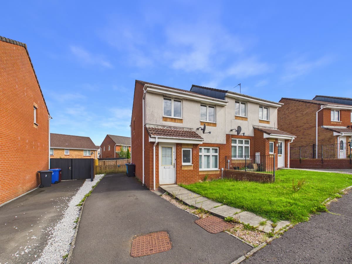 Ashmore Avenue, Kirkmuirhill, Lanark, ML11 9GJ
